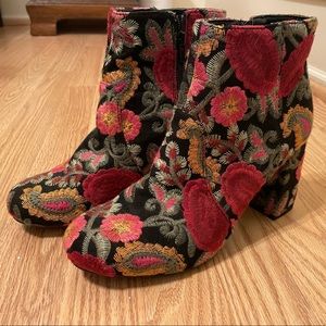 Black Embroidered Boots, size 9 US